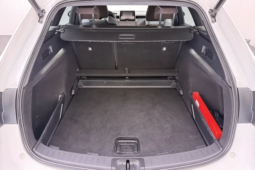 Toyota Corolla 1.8 Hybrid TREK Camera Adapt.C uit 2020, foto 13