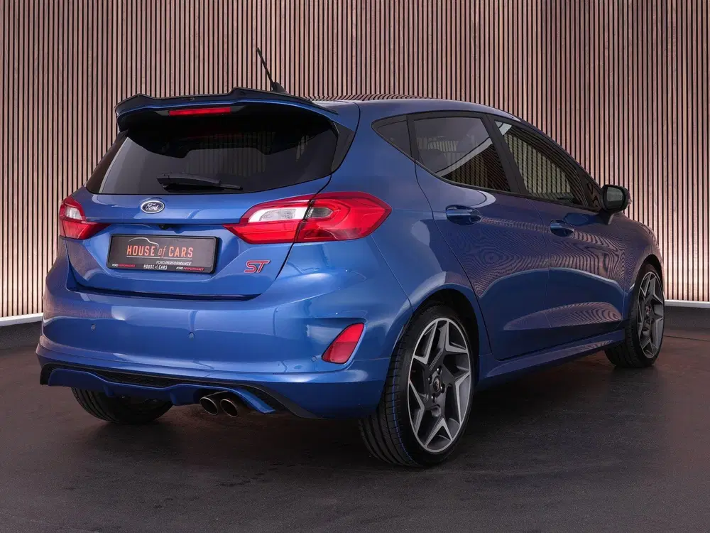 Ford Fiesta 1.5 200pk uit 2020, foto 2
