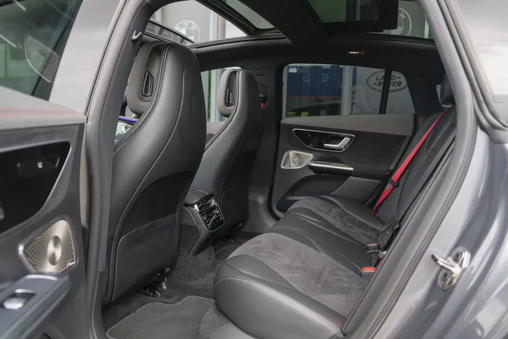 Mercedes-Benz EQE 350+ AMG 292pk 91 kWh Panoramadak Burmeste uit 2022, foto 11