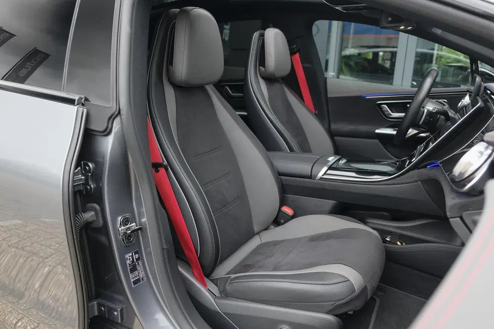 Mercedes-Benz EQE 350+ AMG 292pk 91 kWh Panoramadak Burmeste uit 2022, foto 12