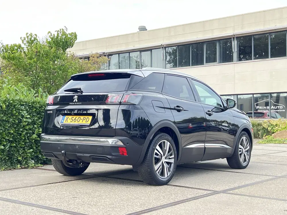 Peugeot 3008 1.2 PureTech Blue Lease Allure uit 2021, foto 2