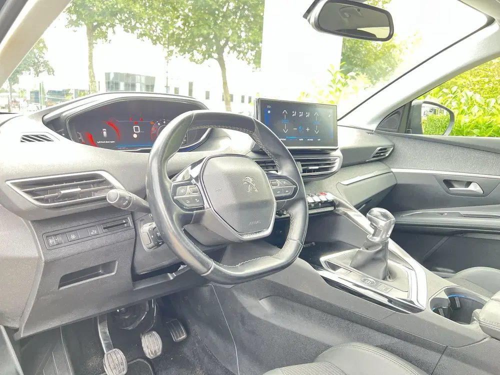 Peugeot 3008 1.2 PureTech Blue Lease Allure uit 2021, foto 4