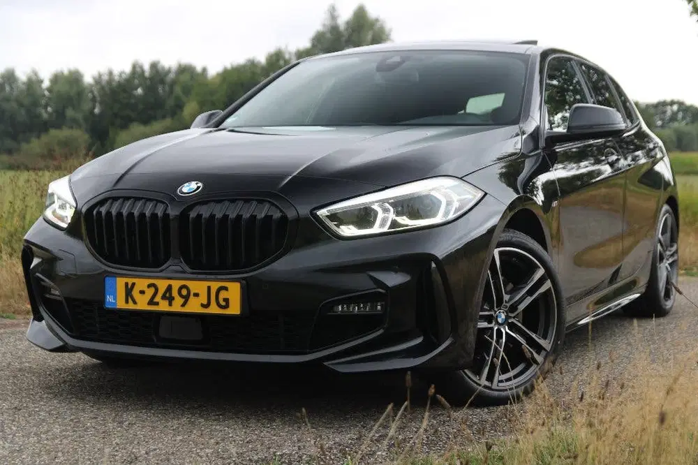 BMW 1-serie 118i AUT M-Sport volledig uit 2021