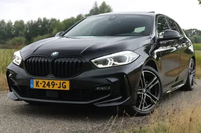 BMW 1-serie 118i AUT M-Sport volledig uit 2021