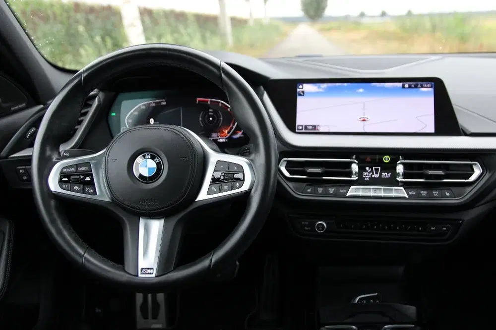 BMW 1-serie 118i AUT M-Sport volledig uit 2021, foto 12