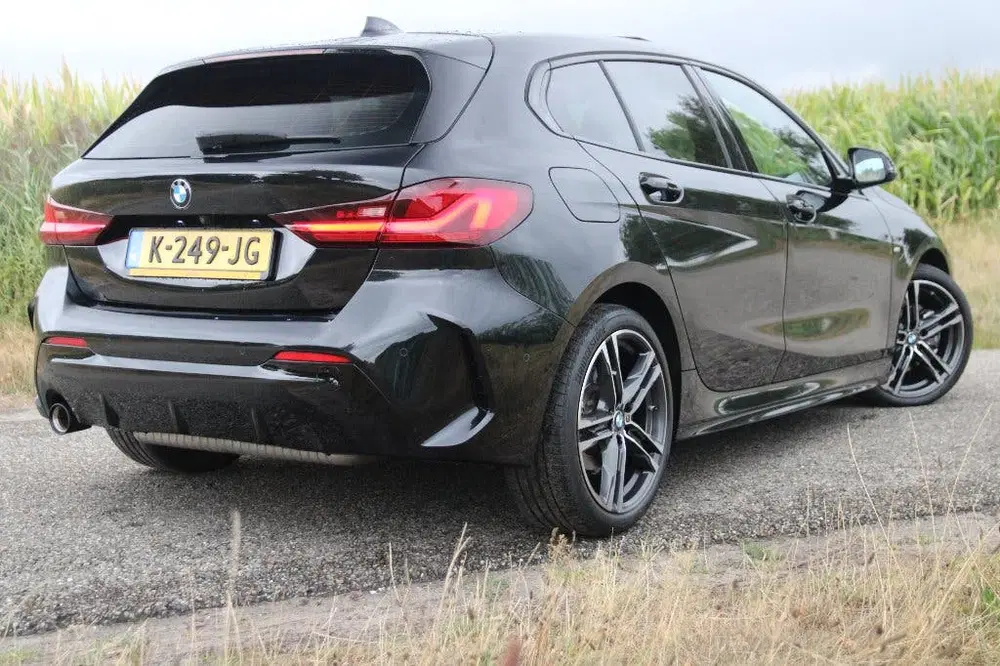 BMW 1-serie 118i AUT M-Sport volledig uit 2021, foto 4
