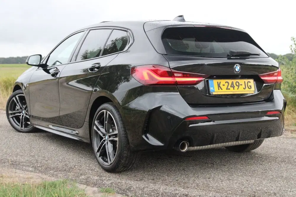 BMW 1-serie 118i AUT M-Sport volledig uit 2021, foto 6