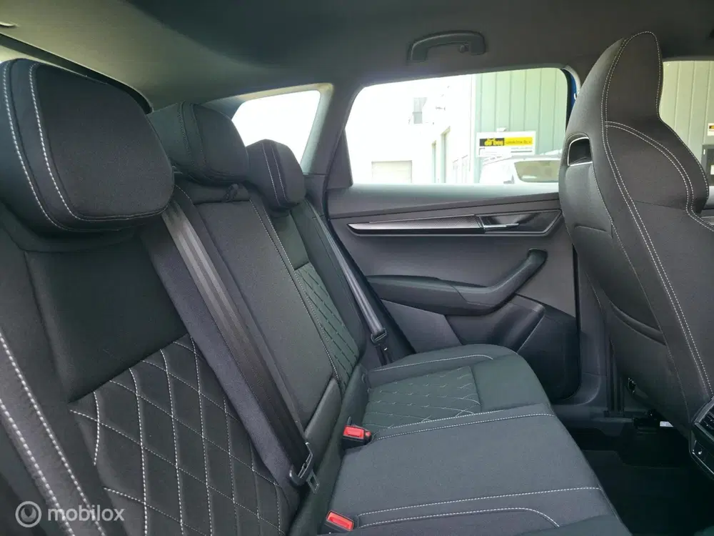 Skoda Karoq 1.5 TSI ACT Sportline uit 2025, foto 11