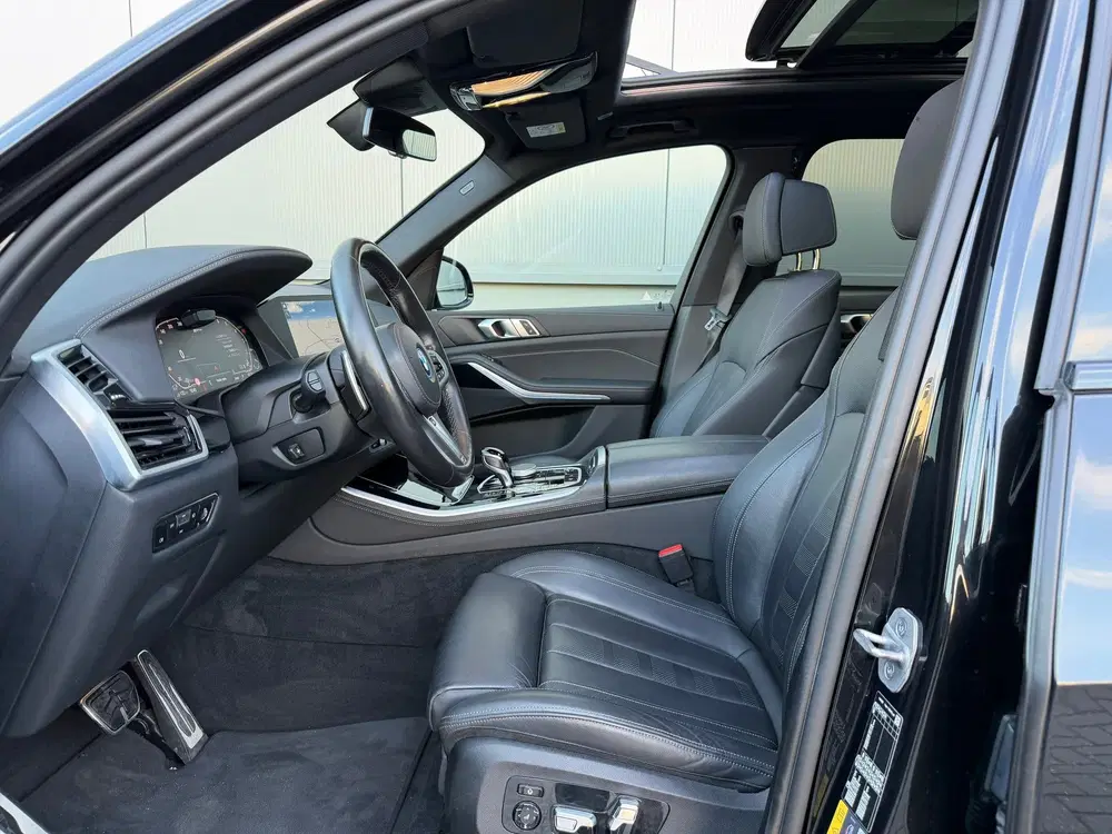 BMW X5 XDrive45e M-Sport uit 2022, foto 15