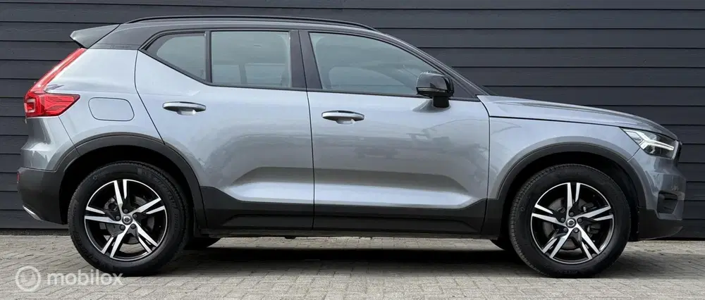Volvo XC40 2.0 T4 R-Design 190PK LED uit 2019, foto 4