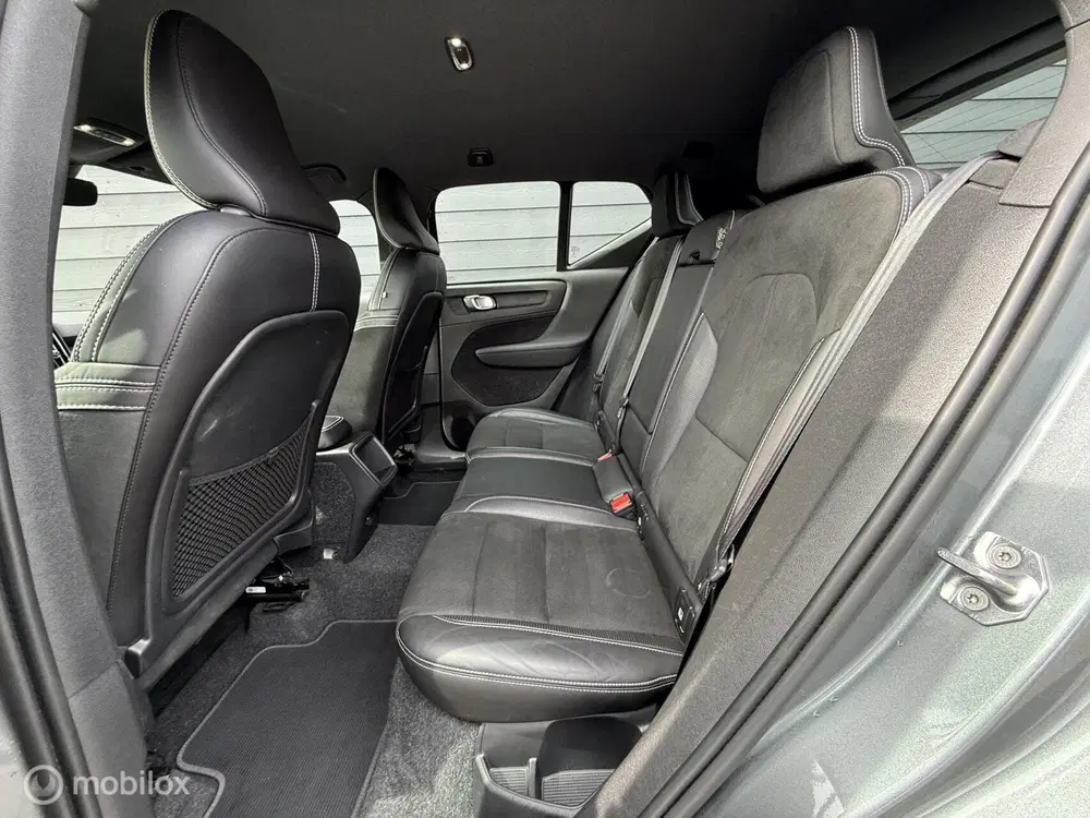 Volvo XC40 2.0 T4 R-Design 190PK LED uit 2019, foto 9