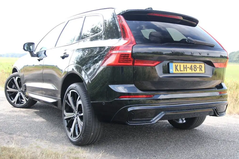 Volvo XC60 T6 Plug-in hybrid AWD Long Range uit 2022, foto 6
