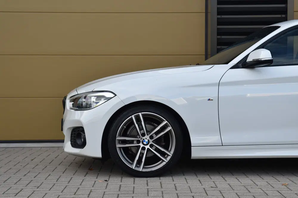 BMW 1-serie 118i Edition M Sport Shadow High Executive uit 2019, foto 8
