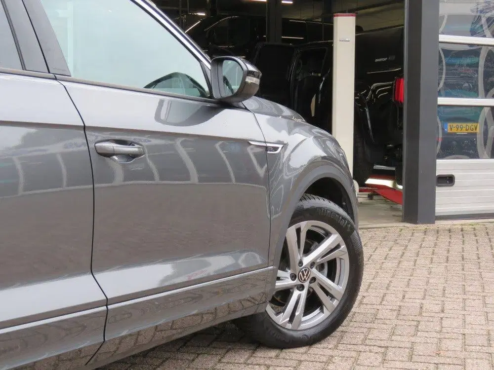 Volkswagen T-Roc 1.5 TSI 150pk DSG-aut. R-LINE uit 2025, foto 15