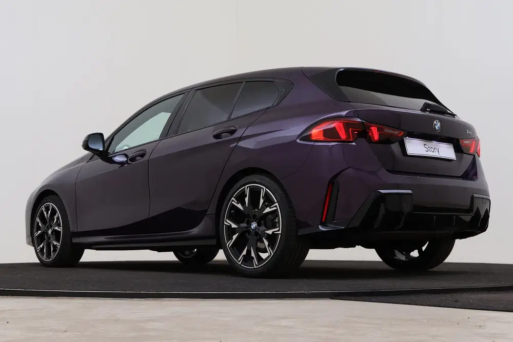 BMW 1-serie 120 M Sport Automaat uit 2025, foto 11