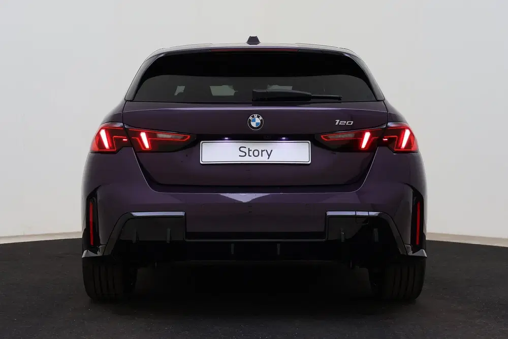 BMW 1-serie 120 M Sport Automaat uit 2025, foto 5