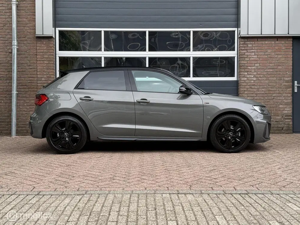 Audi A1 30 TFSI S Line Carplay Climate Cruise LED uit 2019, foto 10