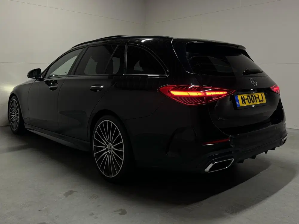 Mercedes-Benz C-Klasse Mercedes C-klasse Estate 200 AMG Pano 360° uit 2021, foto 14
