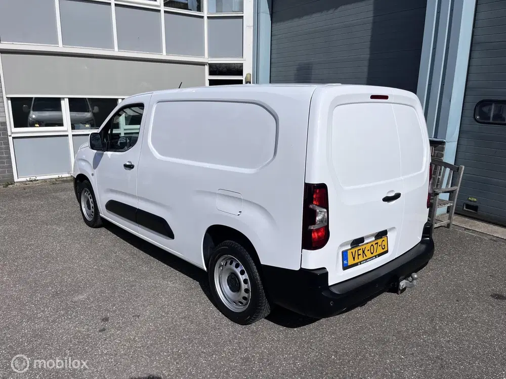 Opel Combo Combo 1.5D LANGE uitvoering Edition one uit 2020, foto 2