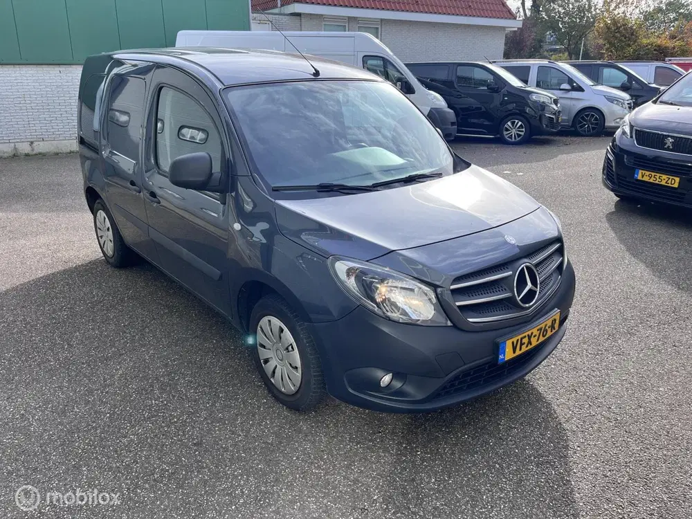 Mercedes-Benz Citan Mercedes Citan 109 CDI BlueEFFICIENCY Trek uit 2020, foto 3