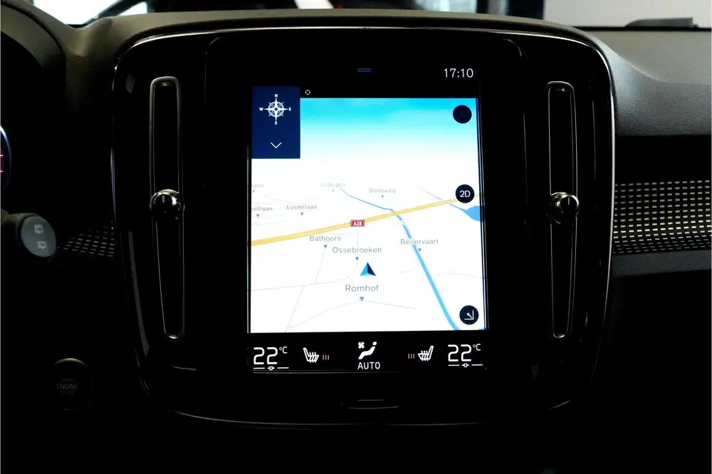 Volvo XC40 2.0 T4 140kW uit 2019, foto 6