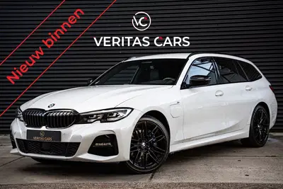 BMW 3-serie 330e xDrive 292PK uit 2020