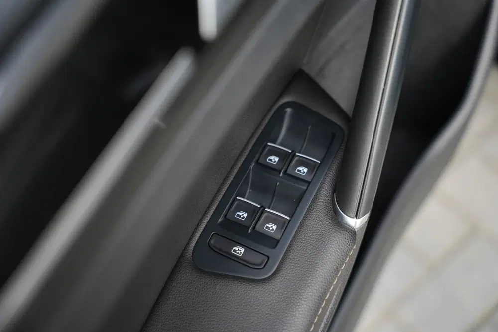 Volkswagen Golf 2.0 TSI 301 pk 4Motion R uit 2019, foto 12