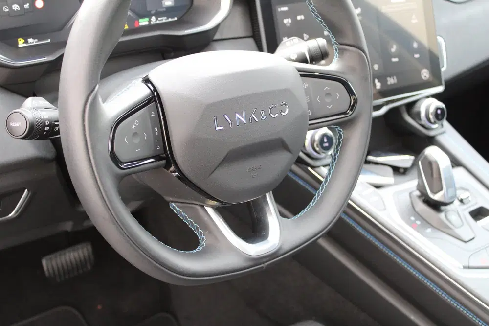 Lynk & Co 01 1.5 PHEV 262PK 360 Camera Carplay NAP BTW uit 2023, foto 12