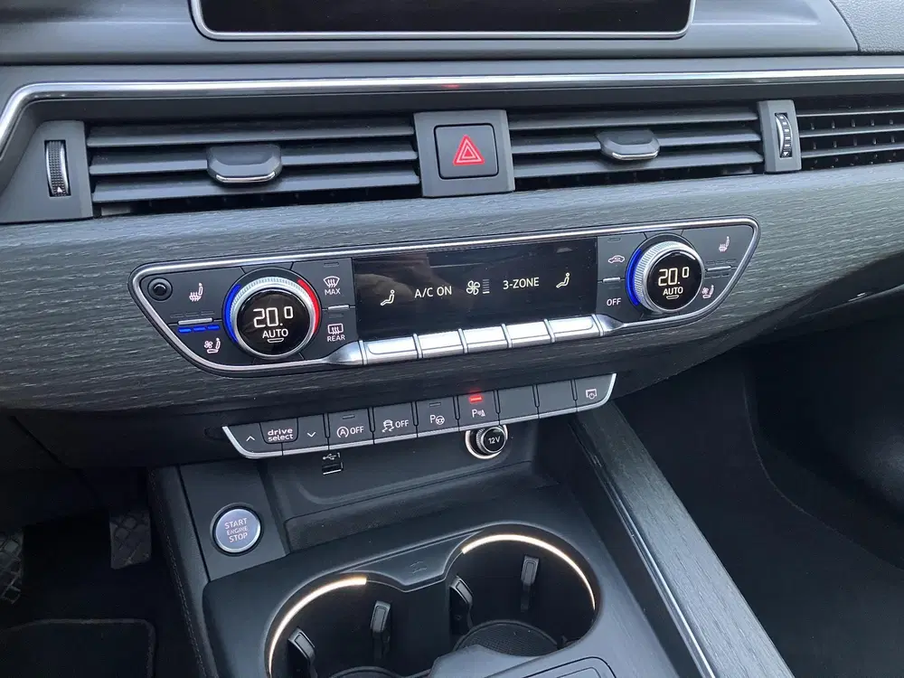 Audi A4 40 TDI quattro Design Pro Line Plus uit 2019, foto 10