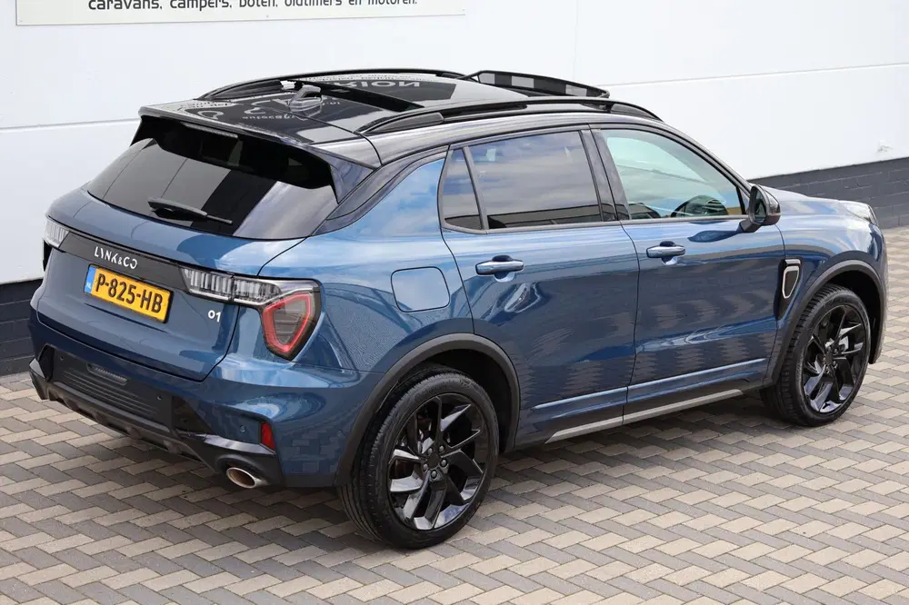 Lynk & Co 01 1.5 PHEV 262PK Camera Black Pack NAP BTW uit 2022, foto 5