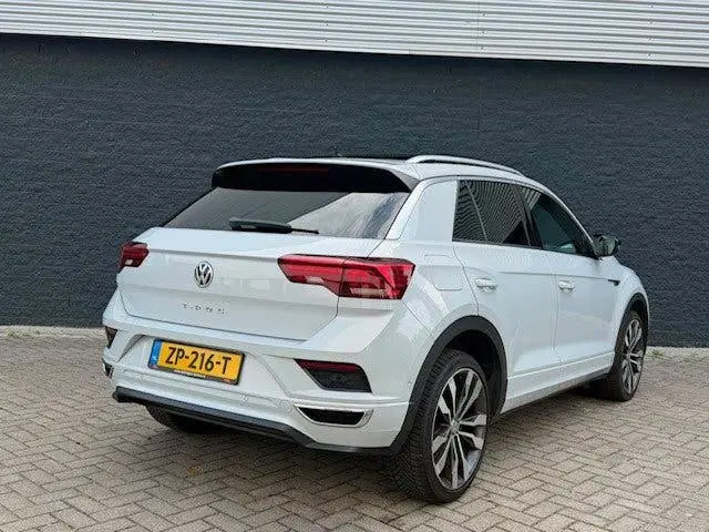 Volkswagen T-Roc 1.5 TSI Sport Business R-LINE uit 2019, foto 12