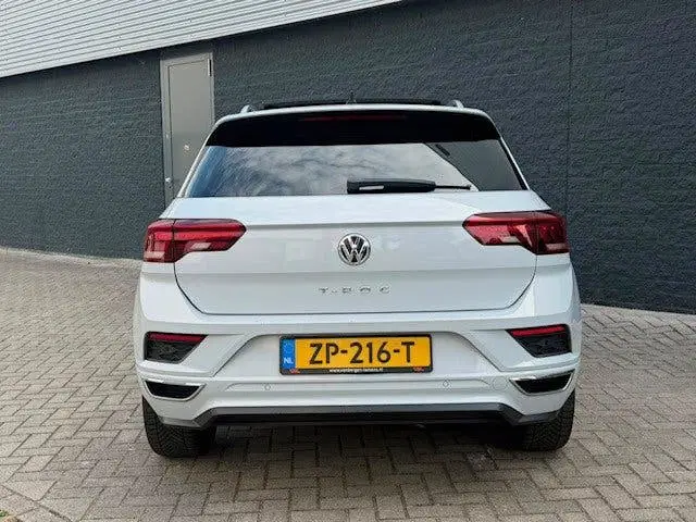 Volkswagen T-Roc 1.5 TSI Sport Business R-LINE uit 2019, foto 14