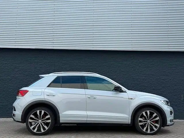 Volkswagen T-Roc 1.5 TSI Sport Business R-LINE uit 2019, foto 6