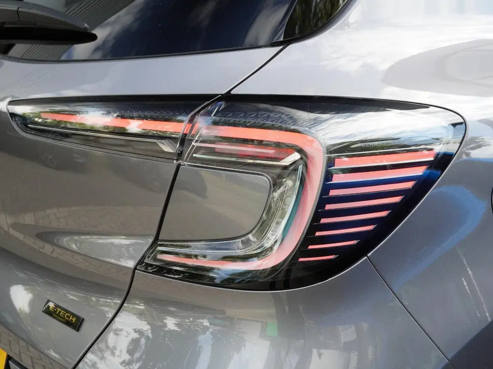 Renault Captur 1.8 E-Tech full hybrid 160 techno AUTOMAAT uit 2025, foto 5
