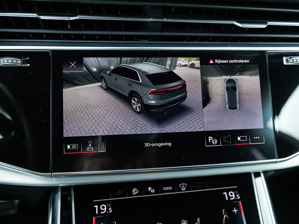 Audi Q8 55 TFSI e quattro Pro Line uit 2021, foto 3