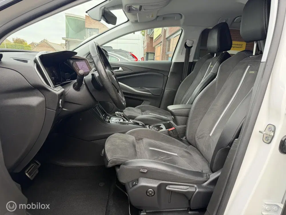Opel Grandland 1.6 Turbo Plug-In Hybrid 4x4 GSe 300PK uit 2022, foto 9