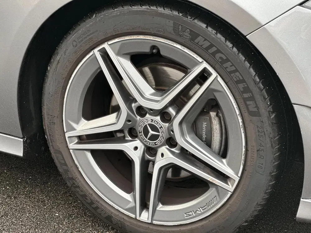 Mercedes-Benz A-Klasse 200 Business Solution AMG-PANORAMADAK uit 2020, foto 12