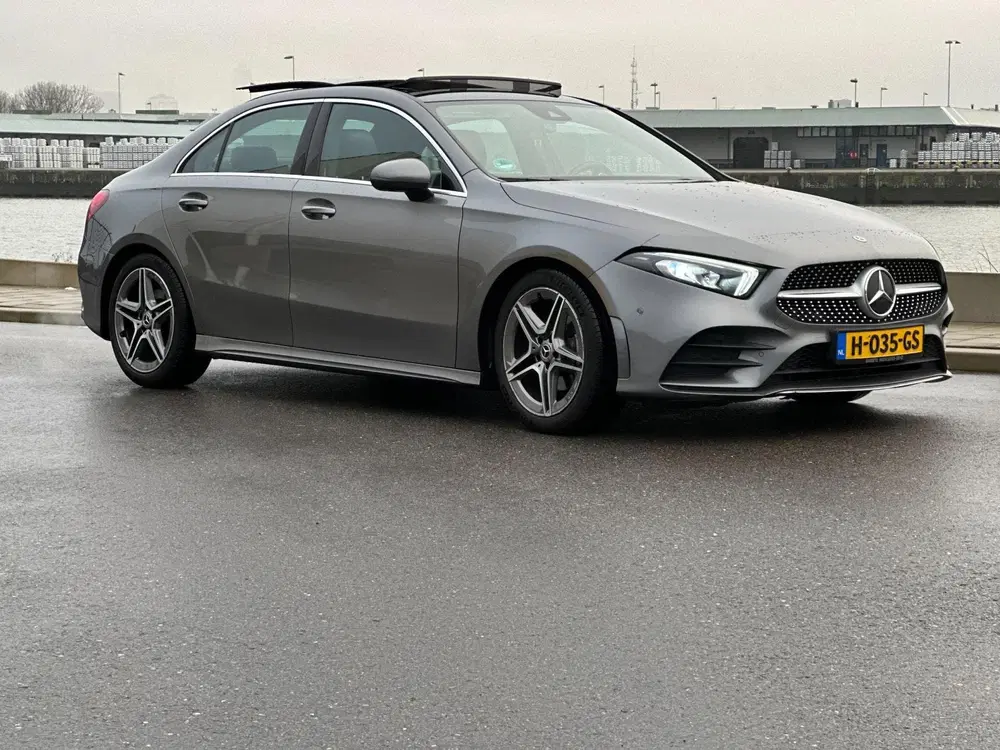 Mercedes-Benz A-Klasse 200 Business Solution AMG-PANORAMADAK uit 2020, foto 9