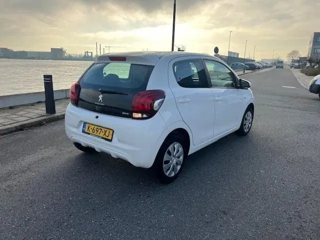 Peugeot 108 1.0 e-VTi Active uit 2021, foto 12