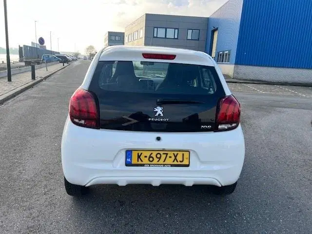 Peugeot 108 1.0 e-VTi Active uit 2021, foto 4