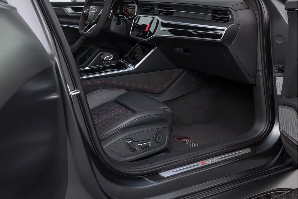 Audi RS6 4.0 TFSI Quattro Keramisch Dynamic+ Vossen uit 2021, foto 12