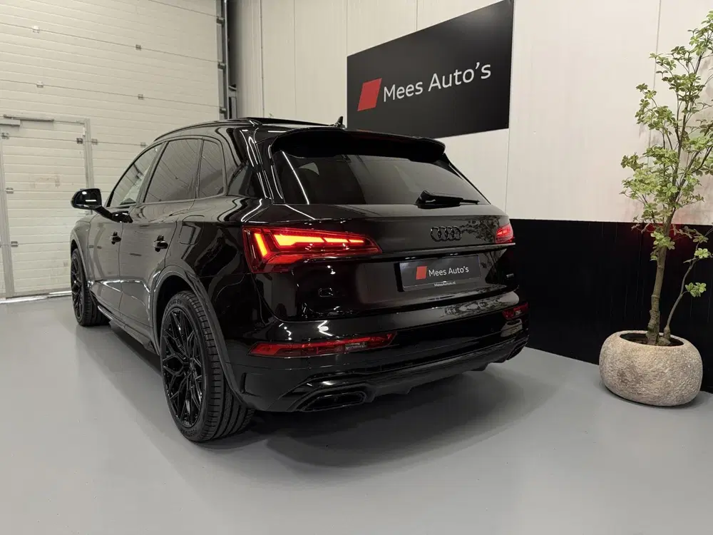 Audi Q5 55 TFSI e quattro Competition uit 2021, foto 13