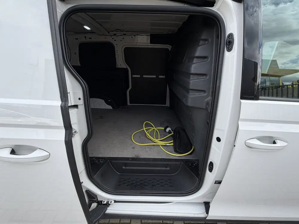 Volkswagen ID. Buzz ID. Buzz Cargo Business 77 kWh 204 PK WLTP uit 2024, foto 8