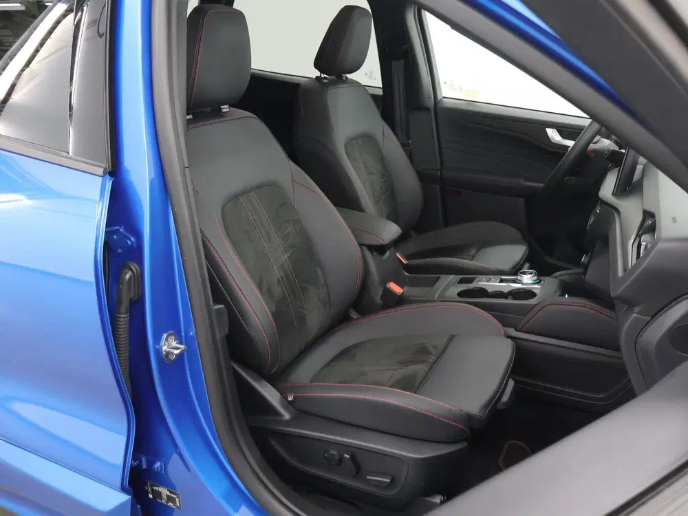 Ford Kuga 2.5 PHEV ST-Line X uit 2025, foto 10