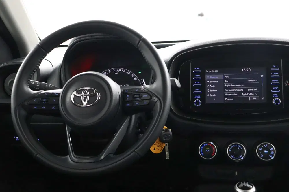 Toyota Aygo X 1.0 VVT-i MT Play uit 2023, foto 8