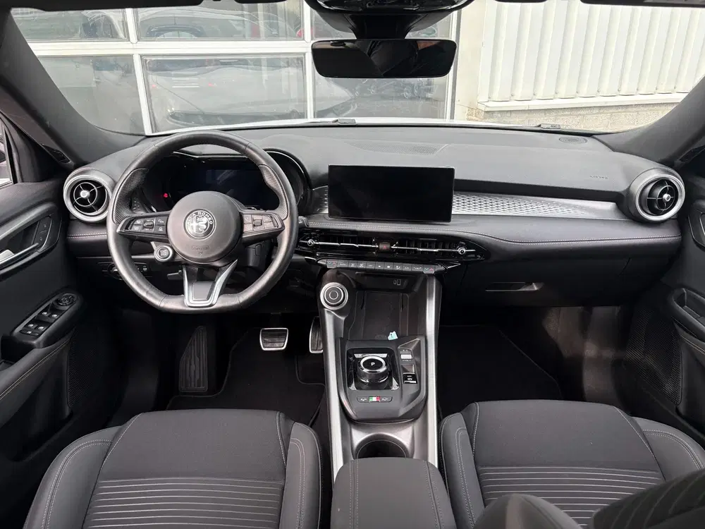 Alfa Romeo Tonale 1.5T Hybrid Ti uit 2025, foto 11