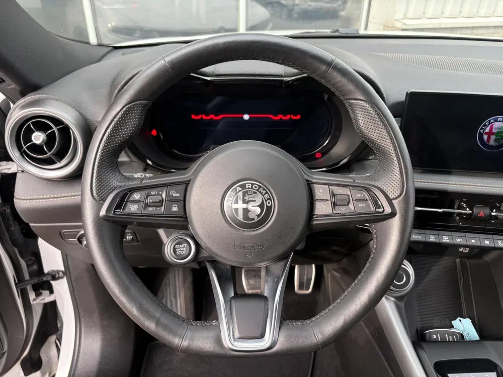 Alfa Romeo Tonale 1.5T Hybrid Ti uit 2025, foto 14