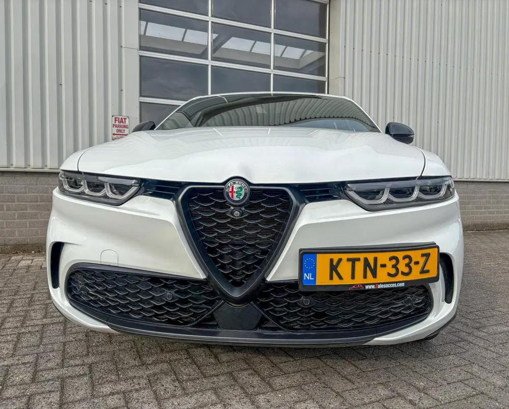 Alfa Romeo Tonale 1.5T Hybrid Ti uit 2025, foto 2