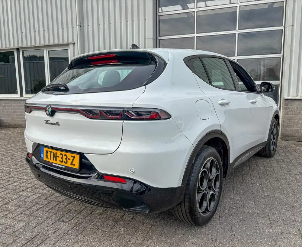 Alfa Romeo Tonale 1.5T Hybrid Ti uit 2025, foto 7