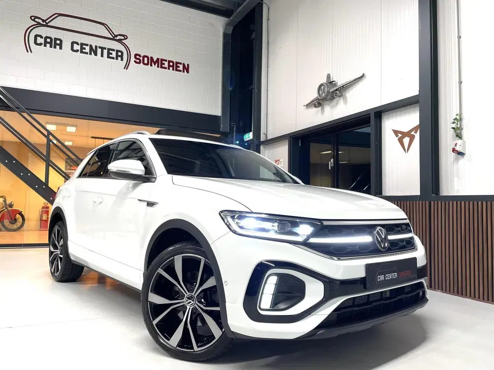 Volkswagen T-Roc 1.5 TSI R-Line uit 2022, foto 2